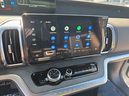 Used 2025 Ford Expedition Tremor AWD/4WD image 23