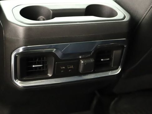Used 2022 GMC Sierra 2500 AT4 w/ AT4 Premium Plus Package AWD/4WD image 22