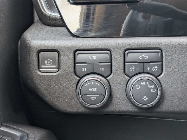 Used 2023 Chevrolet Silverado 1500 LT AWD/4WD image 20