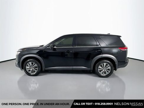 Certified 2022 Nissan Pathfinder S FWD image 8