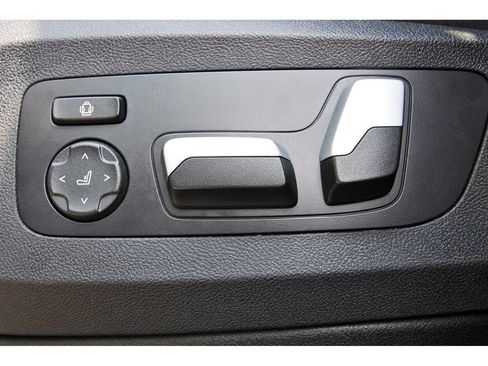 Used 2025 BMW X5 sDrive40i w/ Parking Assistance Package RWD image 36