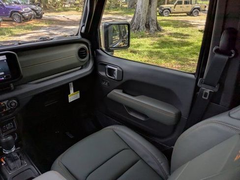 New 2026 Jeep Gladiator Mojave AWD/4WD image 16