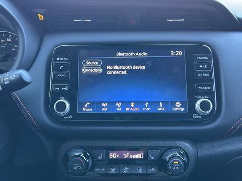 Used 2023 Nissan Kicks SR w/ SR Premium Package image 28