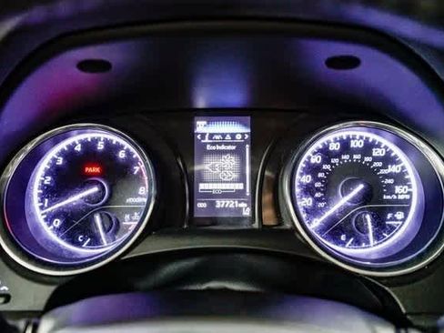 Certified 2019 Toyota Camry SE image 25