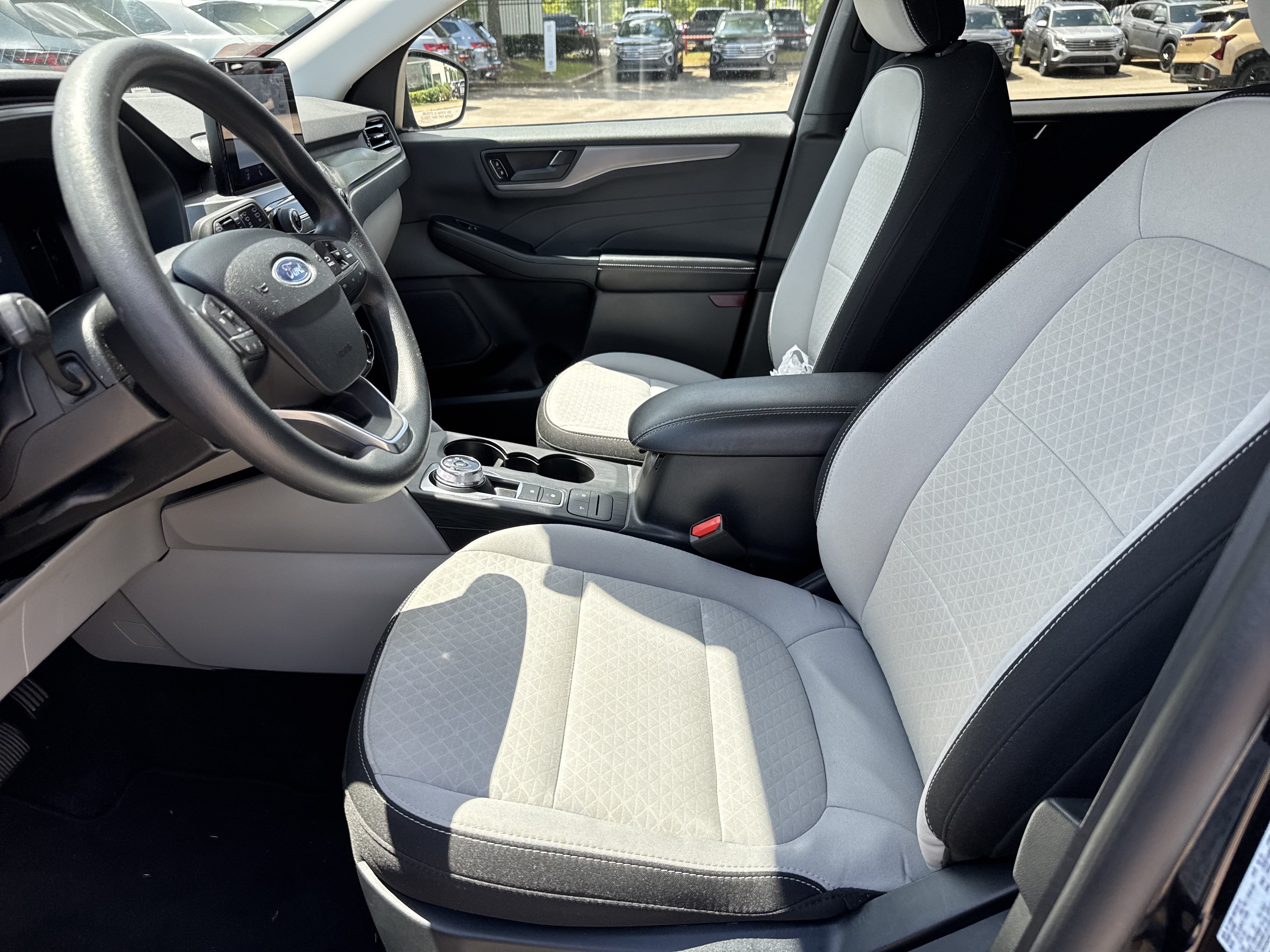 Used 2025 Ford Escape Active AWD/4WD image 5