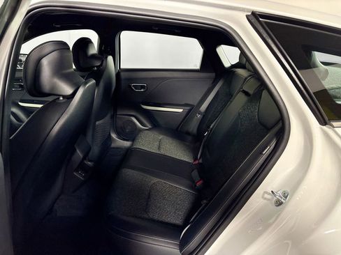 New 2025 Kia K4 GT-Line image 21