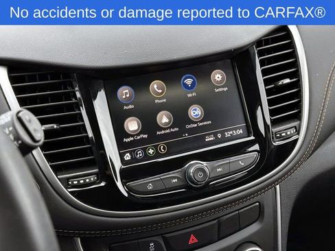 Certified 2022 Chevrolet Trax LT w/ LT Convenience Package image 25