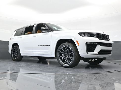 New 2026 Jeep Grand Cherokee L Summit AWD/4WD image 65