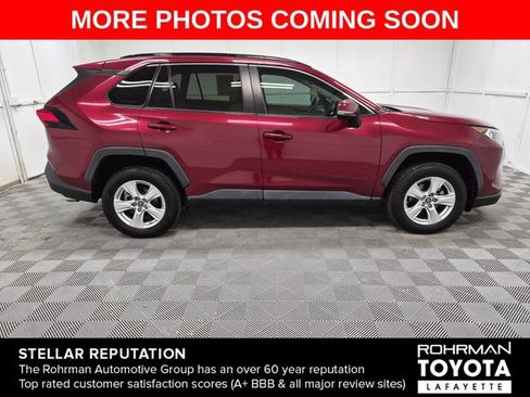 Used 2019 Toyota RAV4 XLE w/ Convenience Package FWD image 7