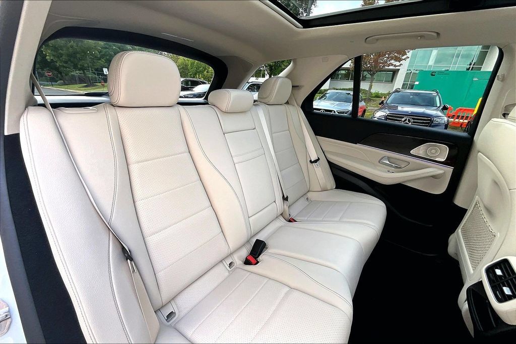 Used 2026 Mercedes-Benz GLE 450 4MATIC image 29