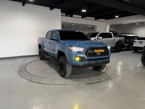 Used 2019 Toyota Tacoma SR5 image 6