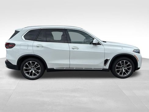 Used 2026 BMW X5 xDrive40i AWD/4WD image 7