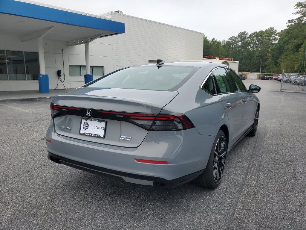 New 2026 Honda Accord Touring image 7