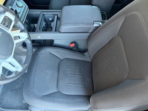 Used 2022 Land Rover Defender 90 image 38