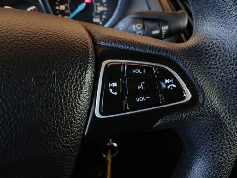 Used 2017 Ford Focus S image 18