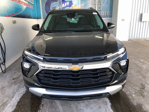 Certified 2026 Chevrolet TrailBlazer LT w/ Convenience Package image 2