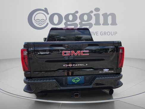Certified 2024 GMC Sierra 2500 Denali w/ Denali Reserve Package AWD/4WD image 4