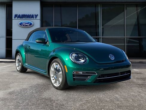Used 2017 Volkswagen Beetle 1.8T Classic image 3