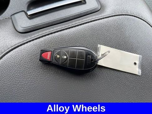 Used 2016 RAM 2500 SLT image 16