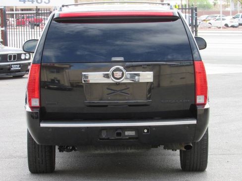 Used 2009 Cadillac Escalade 2WD image 6