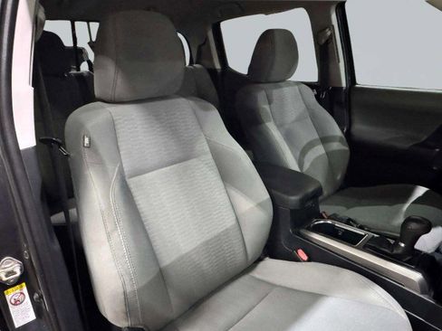 Used 2019 Toyota Tacoma SR5 image 70