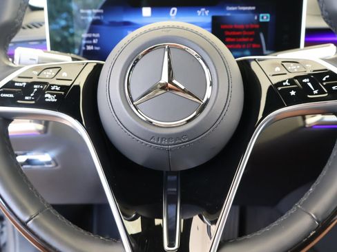 Used 2024 Mercedes-Benz S 580 4MATIC Sedan image 24