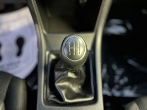 Used 2014 Subaru Impreza 2.0i Premium AWD/4WD image 17