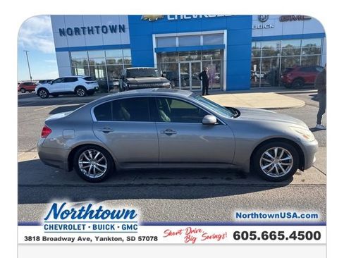 Used 2007 INFINITI G35 x Sedan w/ Premium Pkg image 4