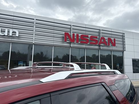 Used 2022 Nissan Pathfinder SL image 15