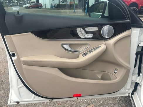 Used 2021 Mercedes-Benz C 300 Sedan image 35