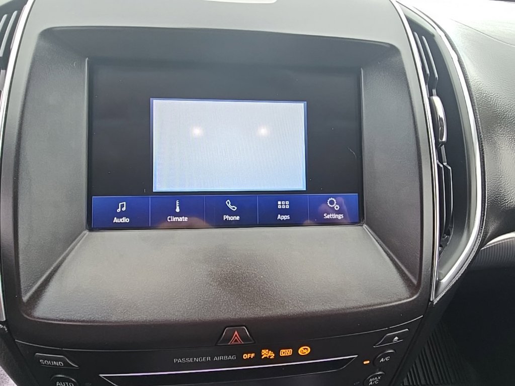 Used 2019 Ford Edge Titanium AWD/4WD image 14