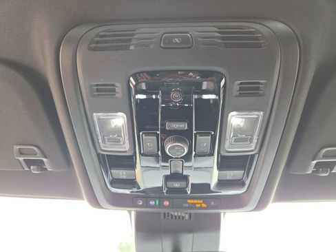 New 2026 GMC Yukon Denali w/ Denali Reserve Package image 34