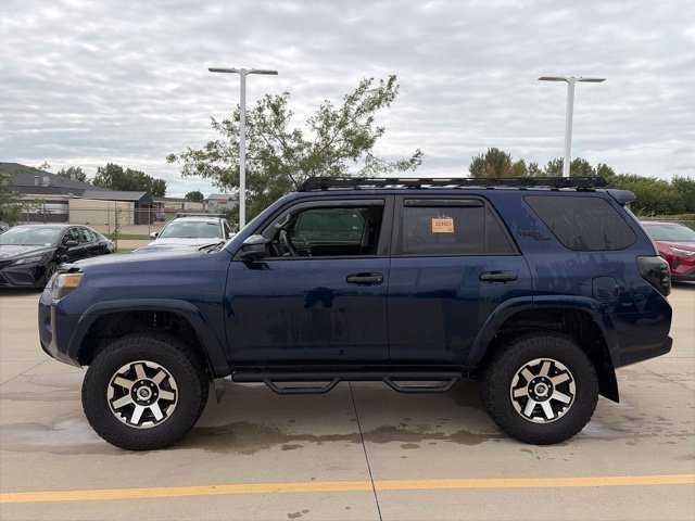Used 2023 Toyota 4Runner TRD Off-Road AWD/4WD image 4