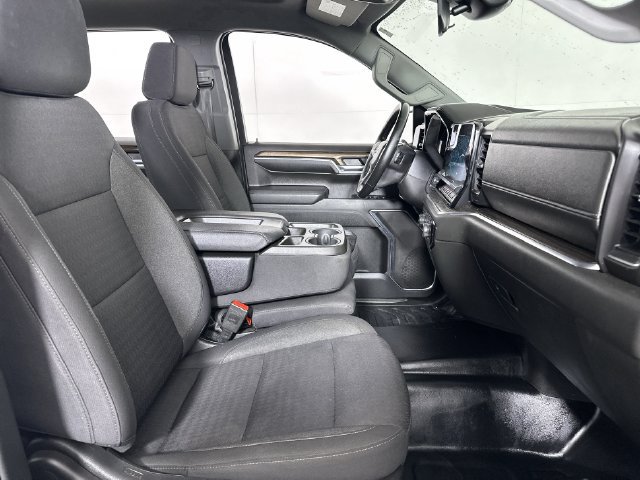 Used 2023 Chevrolet Silverado 1500 LT AWD/4WD image 29