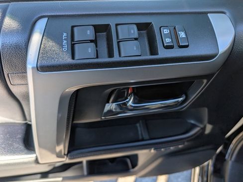 Used 2020 Toyota 4Runner 4WD image 11