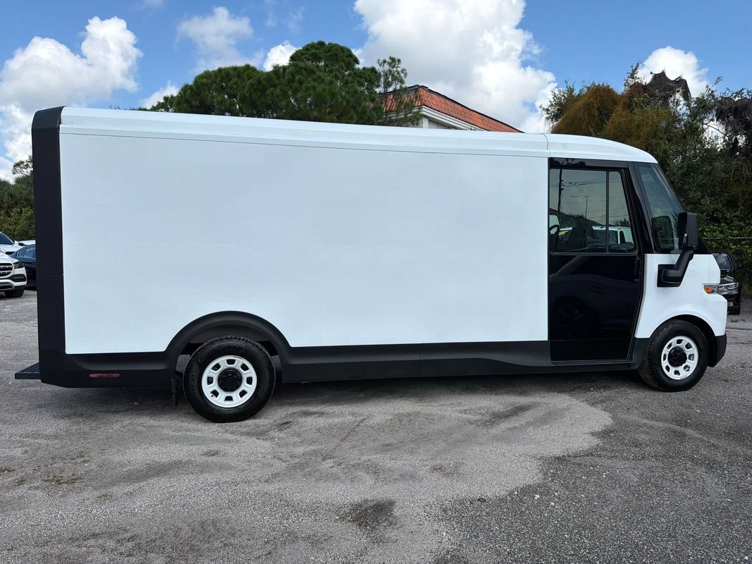 Used 2024 Chevrolet Brightdrop 600 w/ Commercial Equipment Package AWD/4WD image 12