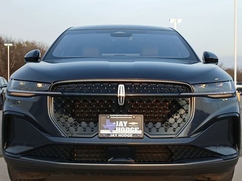 Used 2024 Lincoln Nautilus Premier w/ Jet Appearance Package image 32