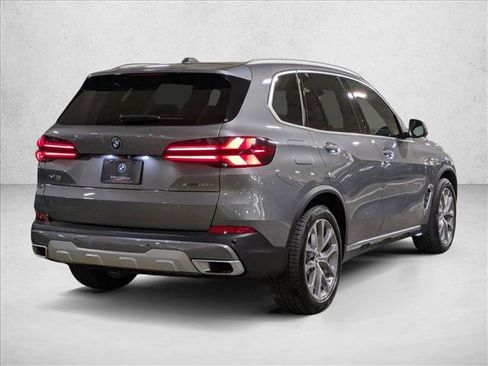 New 2026 BMW X5 xDrive50e w/ Premium Package image 2