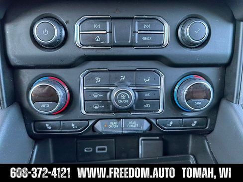 Used 2021 Chevrolet Suburban Z71 w/ Z71 Signature Package AWD/4WD image 20