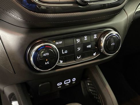 Certified 2023 Chevrolet TrailBlazer LT w/ Convenience Package FWD image 30