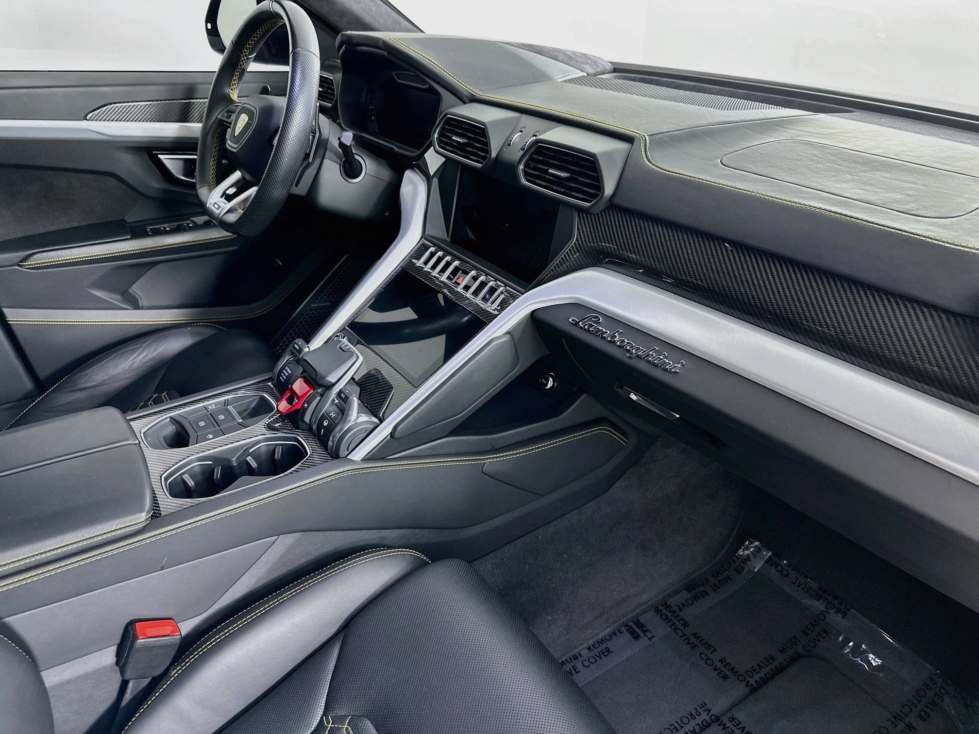 Used 2019 Lamborghini Urus AWD/4WD image 29