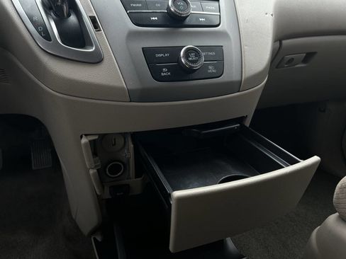 Used 2014 Honda Odyssey LX image 16