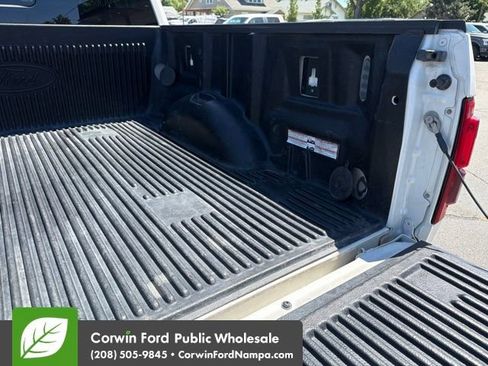 Used 2017 Ford F150 Lariat w/ Equipment Group 501A Mid AWD/4WD image 32
