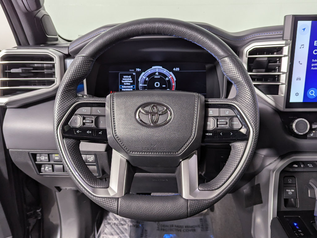 Used 2024 Toyota Sequoia Platinum AWD/4WD image 33