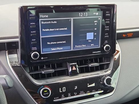 Used 2022 Toyota Corolla LE FWD image 21