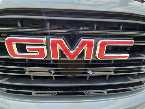 New 2026 GMC Sierra 1500 Elevation image 32