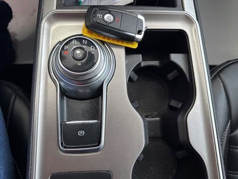 Used 2023 Ford Edge SEL image 23