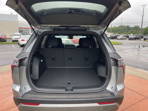 New 2025 Chevrolet Equinox LT w/ Safety and Technology Package image 14