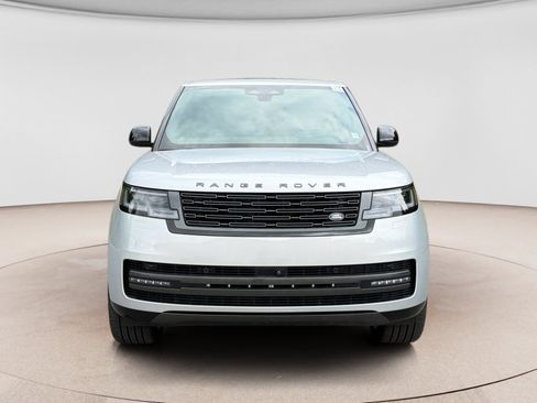 New 2025 Land Rover Range Rover SE AWD/4WD image 8