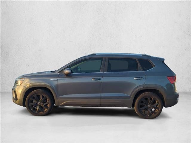Used 2023 Volkswagen Taos SE FWD image 5